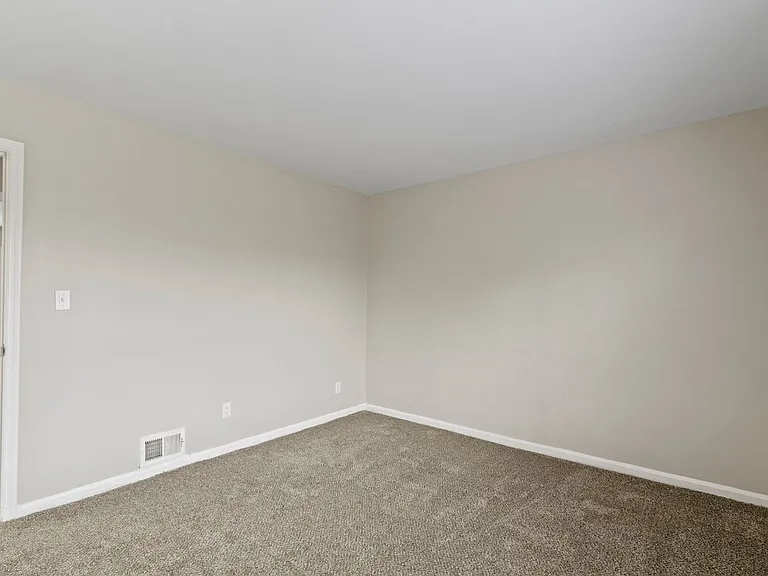 The Prairies Apartment Homes — Photo 30