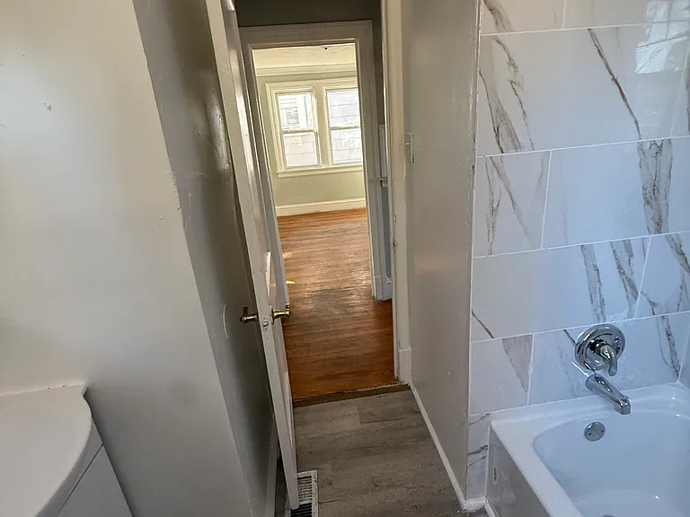 1410 Whatley St — Photo 12