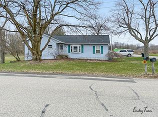 59 N Clover St, Kent City, MI 49330
