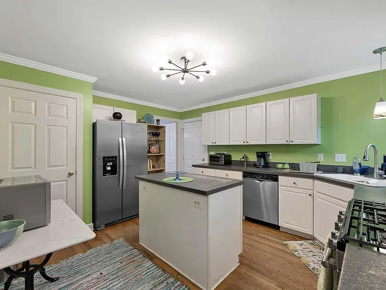 303 Cary Pines Dr — Photo 9
