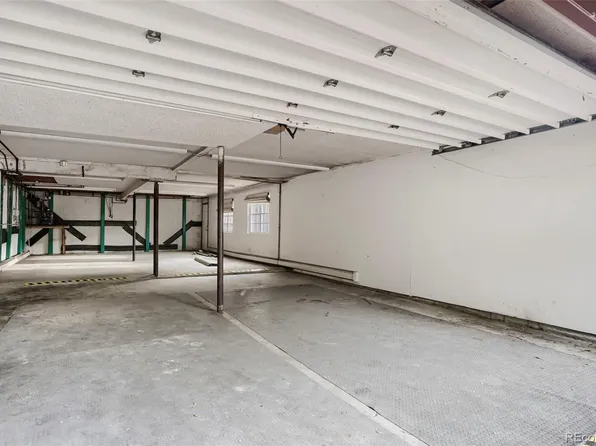 8221 W 70th Avenue, Arvada, CO 80004
