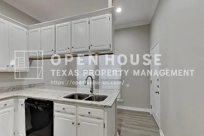 4921 Arborgate Dr — Photo 5