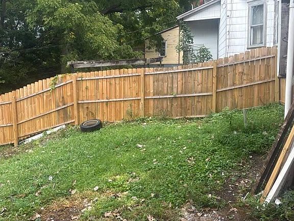 4th image of 1602 Prospect St