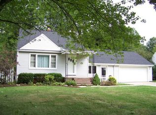 8329 Priem Rd, Strongsville, OH 44136