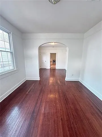 1221 Poland Ave — Photo 2