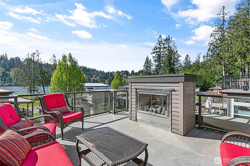 2nd image of 990 Lake Whatcom Boulevard #35