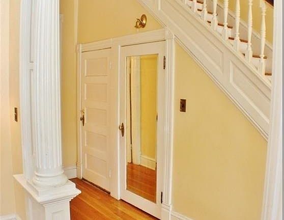 3rd image of 321 Court St