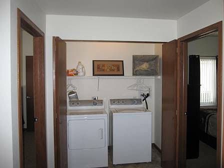 5th image of 204 Village Dr APT 2