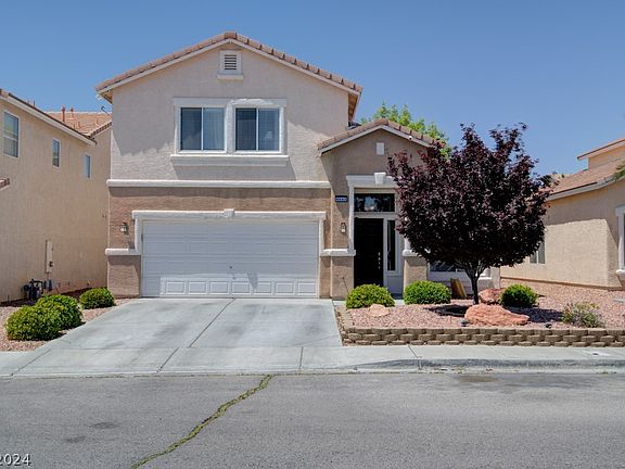 2nd image of 6043 Blue Autumn St