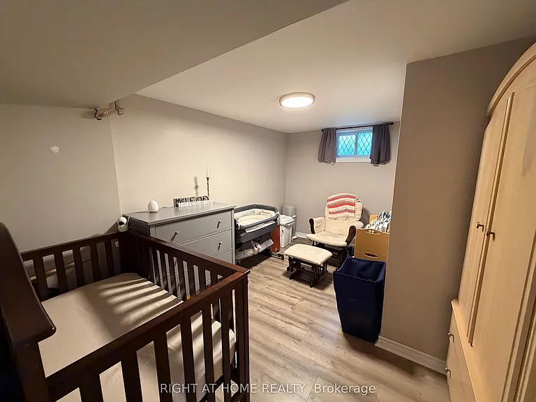 48 Langstone Cres #BASEMENT — Photo 11