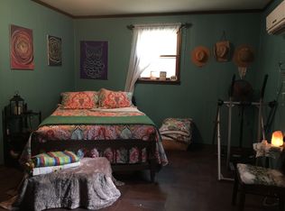 204 Laurel And Hardy Lake Rd, Marietta, SC 29661