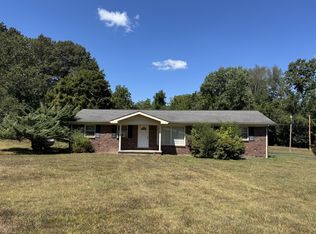208 Pulley St, Erin, TN 37061