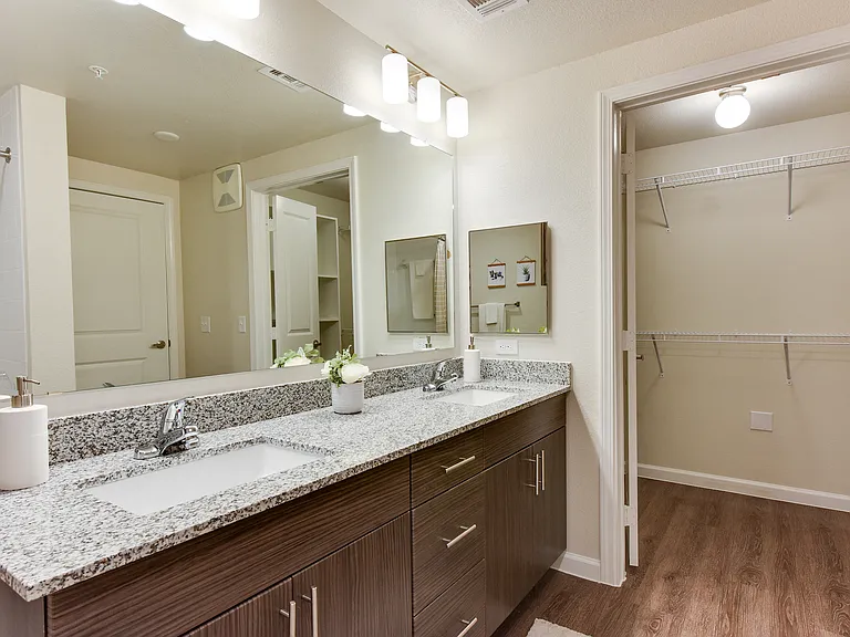 Eastridge — Photo 45
