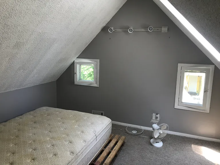 24 Hickory St — Photo 7