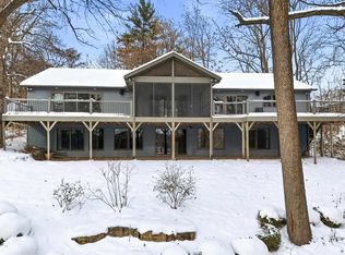 60 Custer Ter, Bettendorf, IA 52722