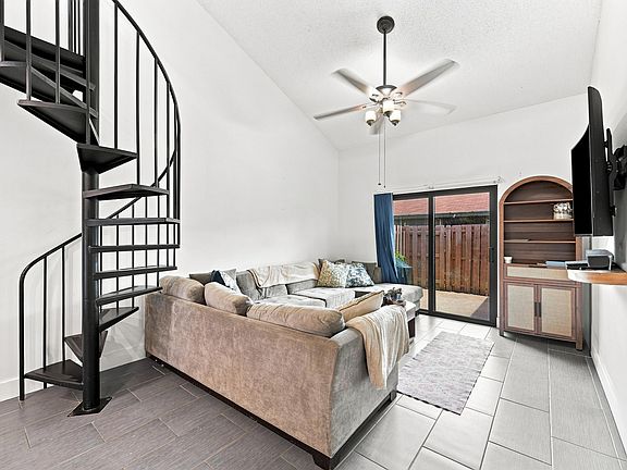 2nd image of 2016 SW 82nd Avenue