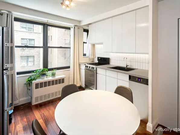 305 East 40th Street image 7 of 13