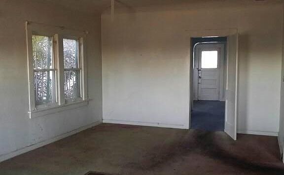 3rd image of 2705 Pershing Dr