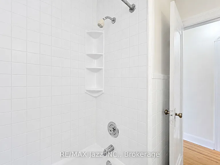 366 Mary St N #5 — Photo 27