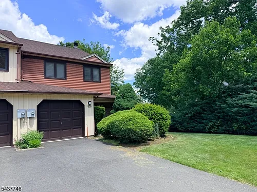142 Patriots Rd Photo 1