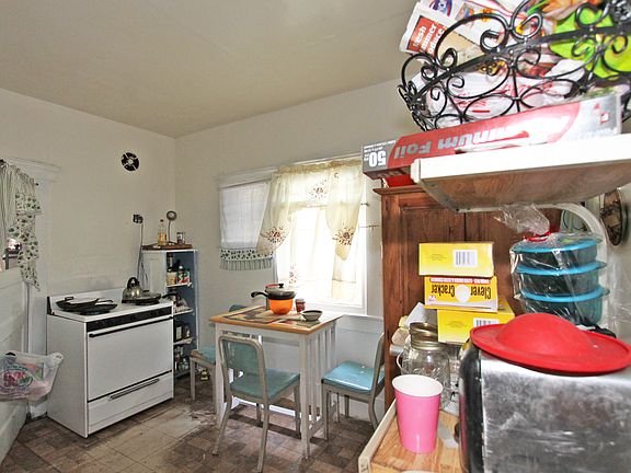 2nd image of 6156 York Blvd