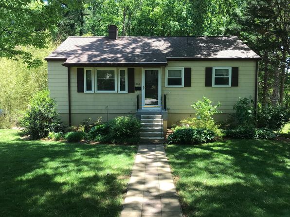 3808 Pinewood Ter