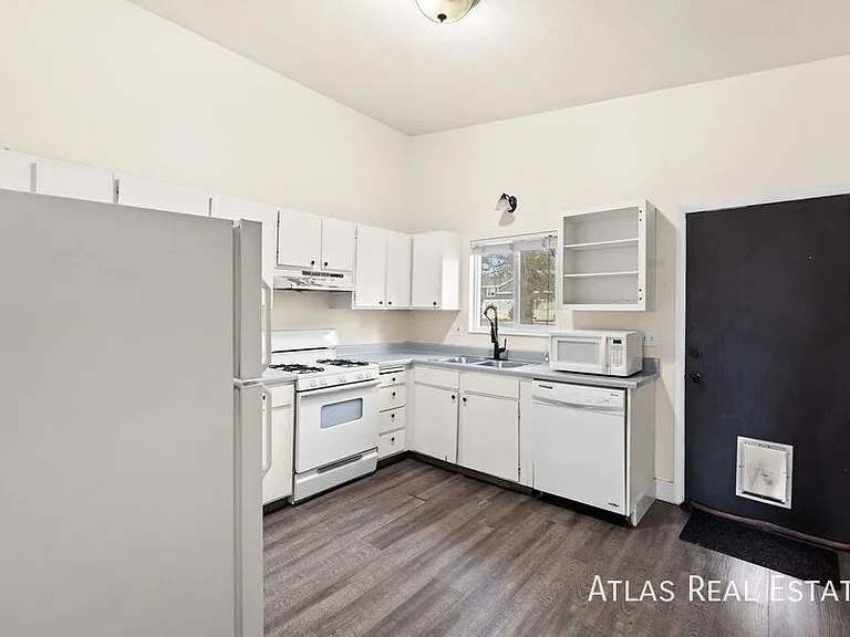 7239 S 580 E — Photo 7