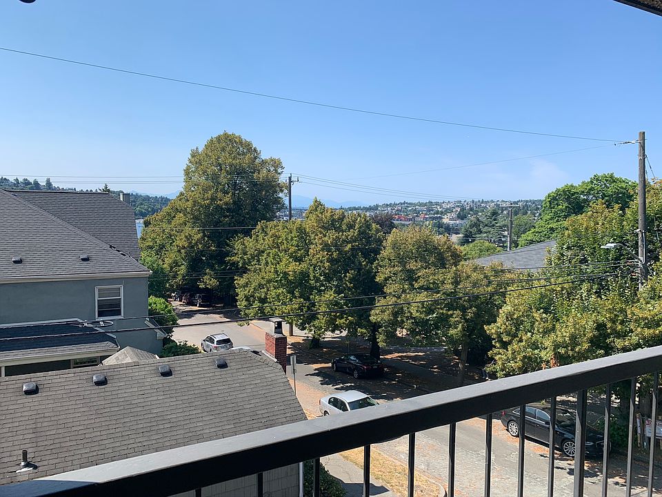 1st image of 2413 Boylston Ave E #302
