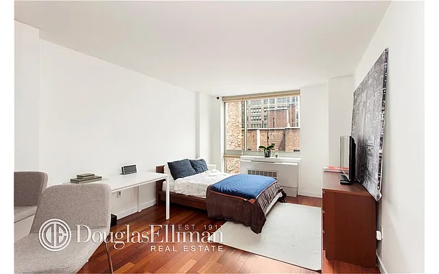 Sold by Douglas Elliman | media 2