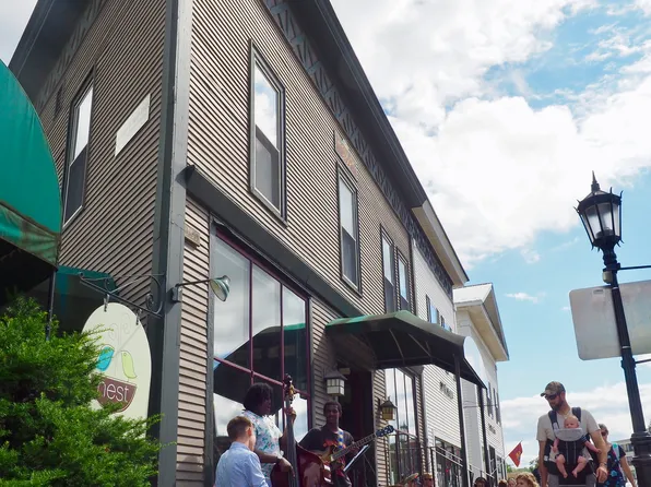 10368 Kellogg Rd, Essex Junction, VT 05452