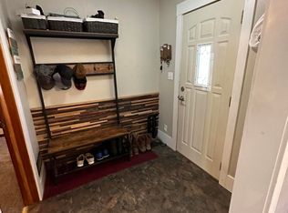 605 E 3rd Ave, Mitchell, SD 57301