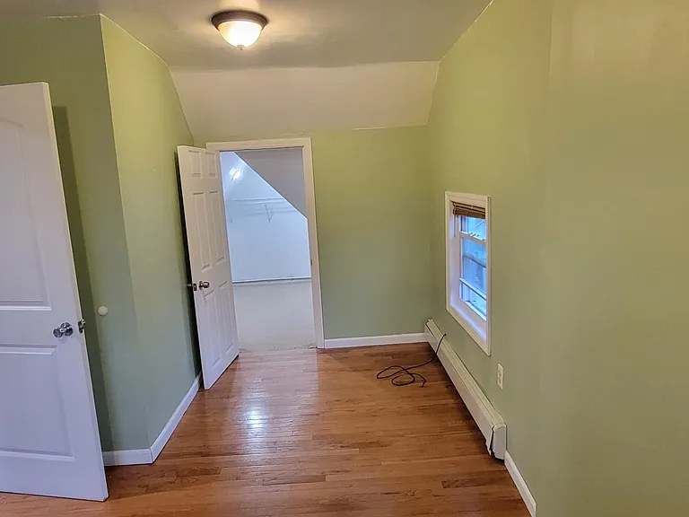 227 Main St — Photo 5