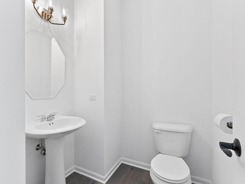 1st image of 1541 Executive Way #1541