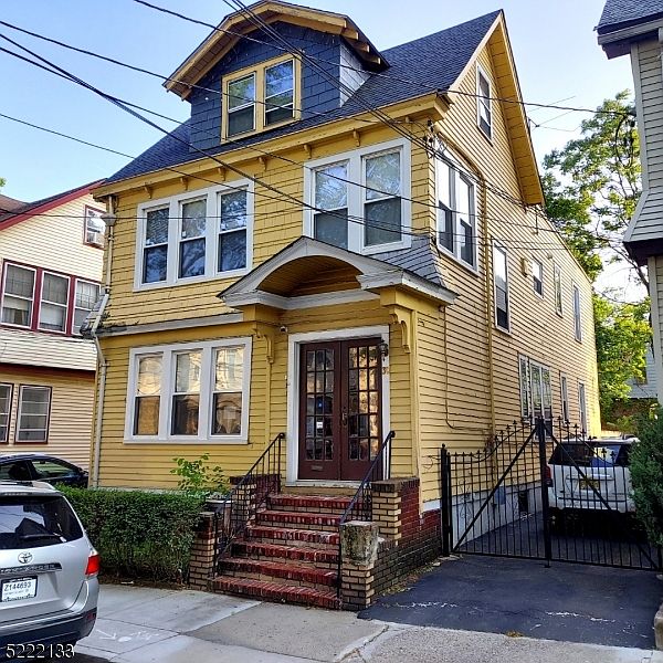 1st image of 30 Underwood St #2