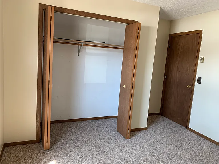 1112 Devney Dr #2 — Photo 9