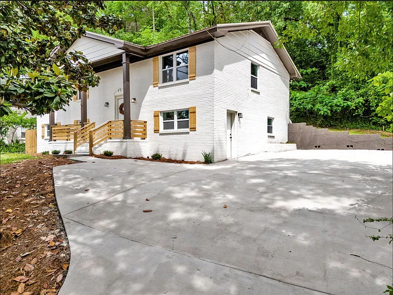 917 Forrest Dr S — Photo 40