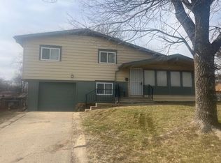 5270 Spruce Ave, Kansas City, MO 64130
