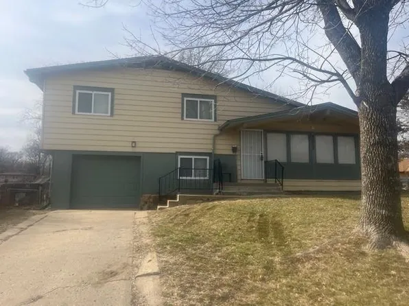 5270 Spruce Ave, Kansas City, MO 64130