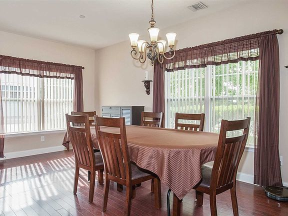 5th image of 10 Lager Ln