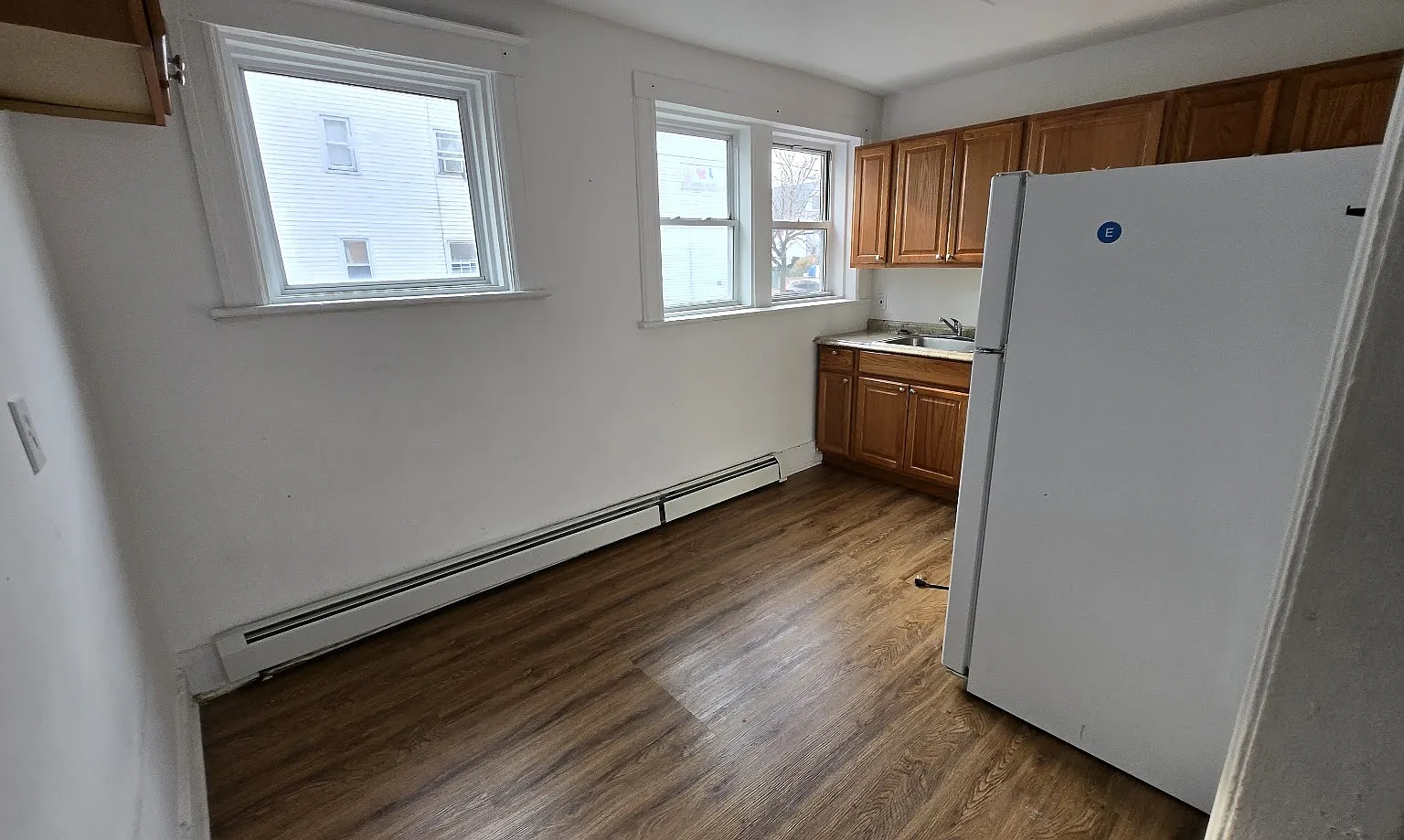 2 bed, 800 sqft, $1,575 — Photo 2