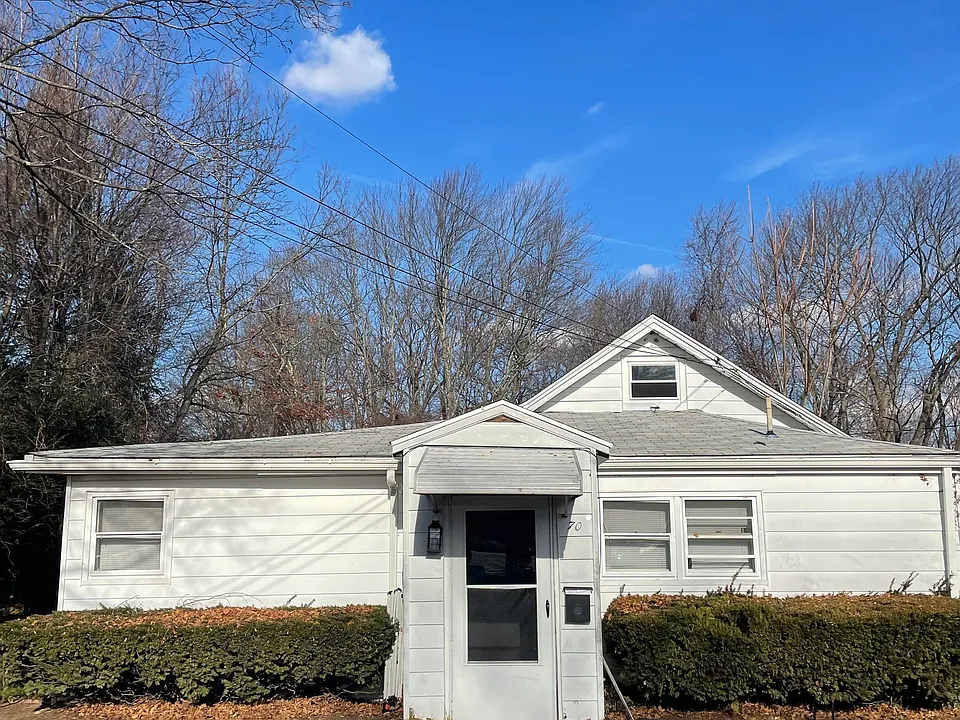 70 Highlawn St
