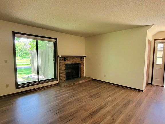 4th image of 445 Shelard Pkwy Unit 101