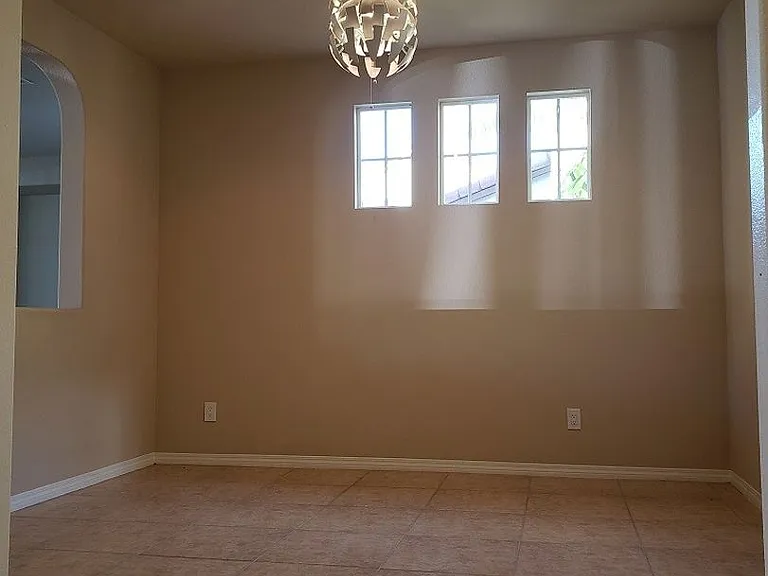 730 Nile River Dr — Photo 8