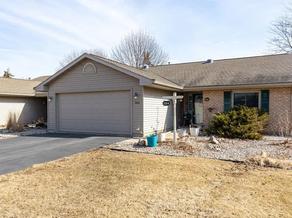 324 N Westhaven Dr, Oshkosh, WI 54904