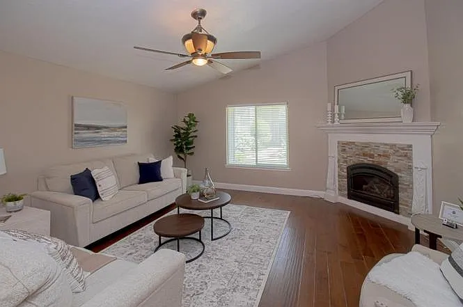 1808 Cougar Ln #1 — Photo 3