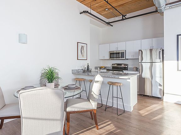 3rd image of 60 Water St #603006