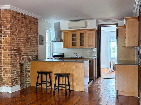 4th image of 11 Dean St #2