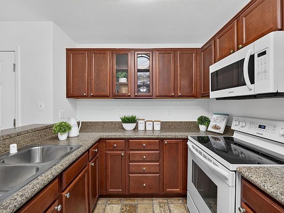 3rd image of 404 Dempsey Rd Unit 207