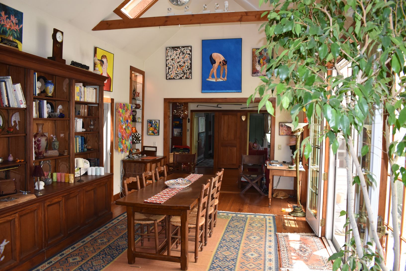  Sunny Dining Room