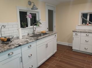 9118 Curtis Rd, Strawberry Plains, TN 37871